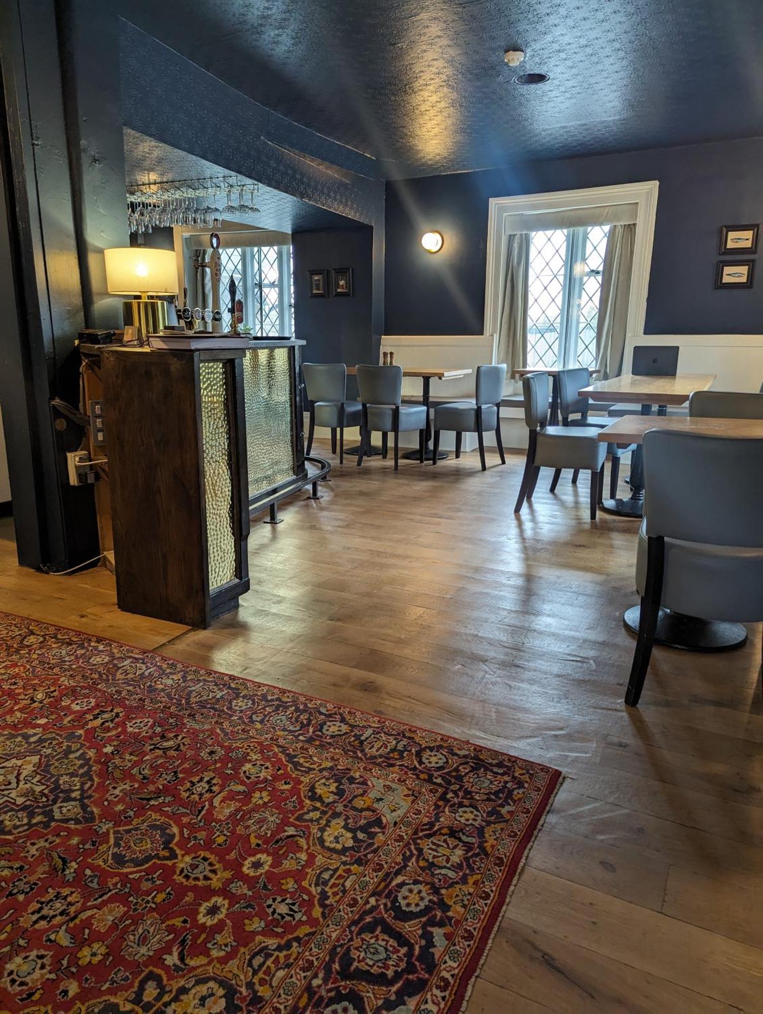 The Duke Hotel Hilmarton Buitenkant foto