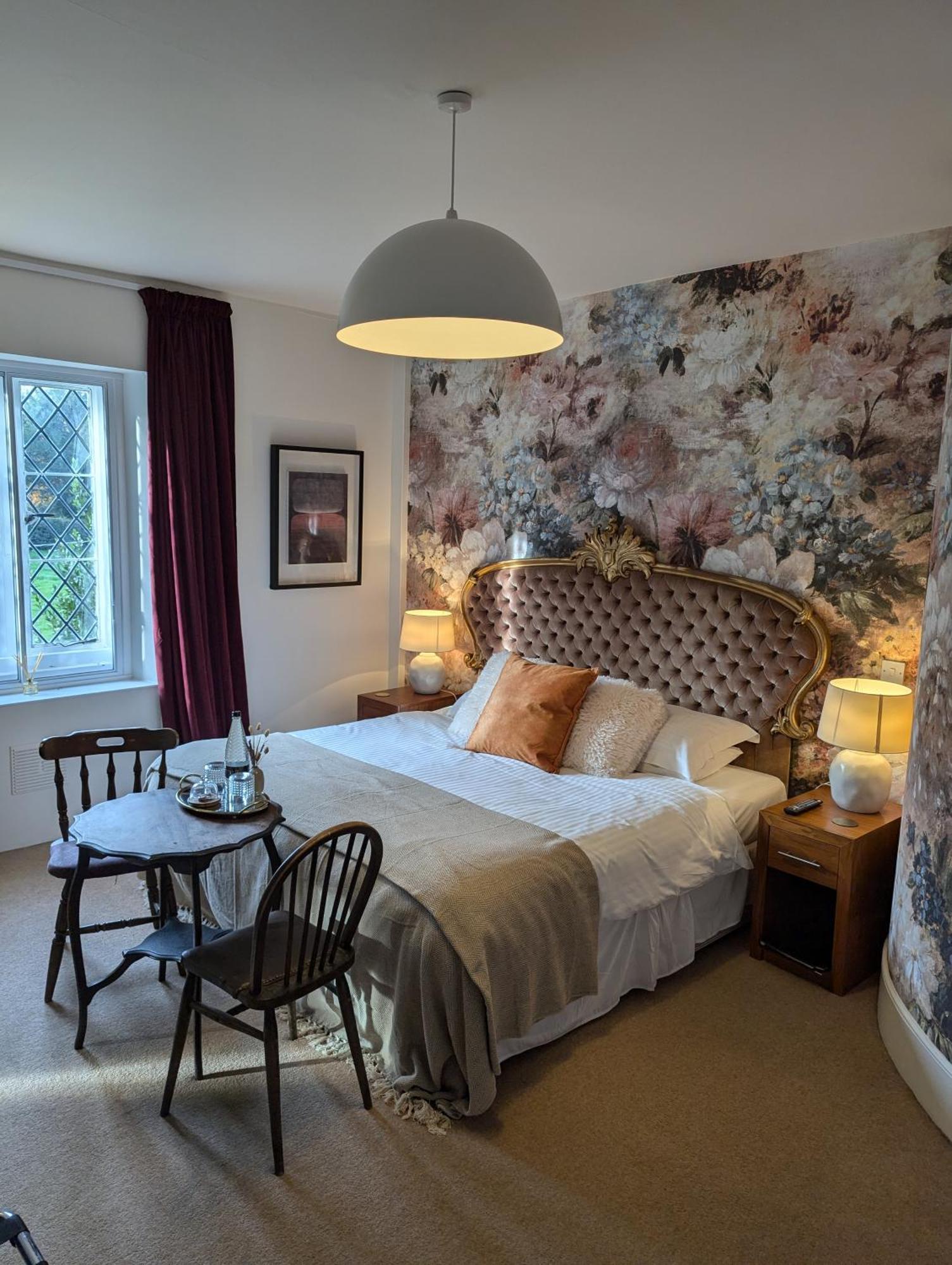 The Duke Hotel Hilmarton Buitenkant foto